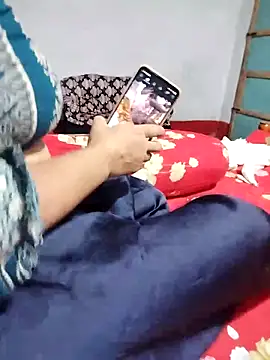 hottyrose69 online show from April 14, 7:58 am