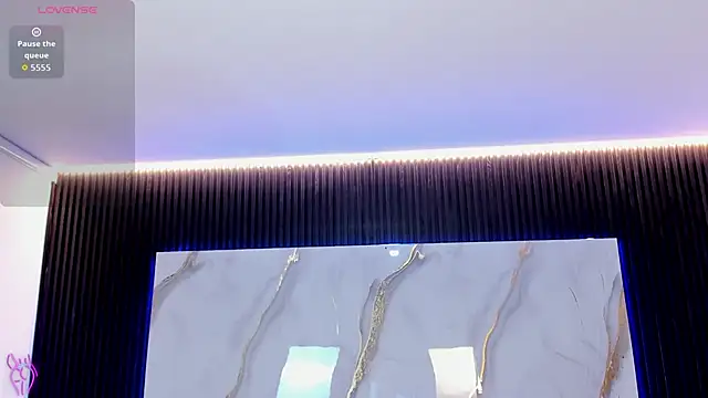 TiffanyHoustton online show from March 24, 11:59 am