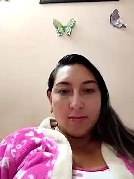 Snapshot of Valeria_montana_ chatting on January 7, 12:46 am Valeria montana online show from January 7, 12:46 am
