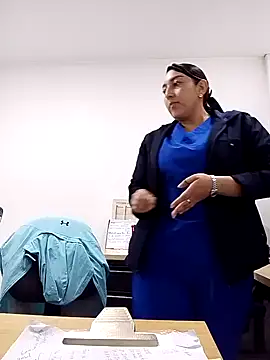 Snapshot of Valeria_montana_ chatting on January 7, 2:41 pm Valeria montana online show from January 7, 2:41 pm