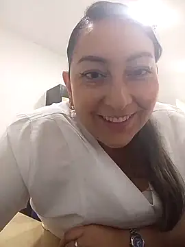 Snapshot of Valeria_montana_ chatting on January 14, 12:44 pm Valeria montana online show from January 14, 12:44 pm