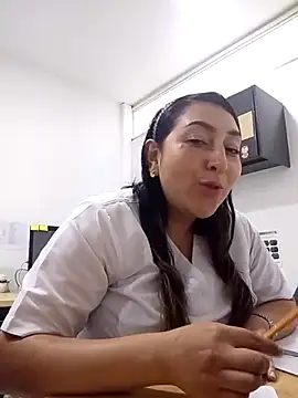 Snapshot of Valeria_montana_ chatting on February 4, 12:22 pm Valeria montana online show from February 4, 12:22 pm