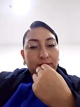 Snapshot of Valeria_montana_ chatting on February 17, 12:01 pm Valeria montana online show from February 17, 12:01 pm