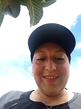 Valeria montana  online show from June 6, 4:01 pm