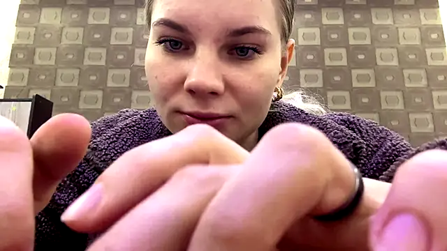 Snapshot of Vaniasa_2007 chatting on December 20, 1:23 am Vaniasa 2007 online show from December 20, 1:23 am