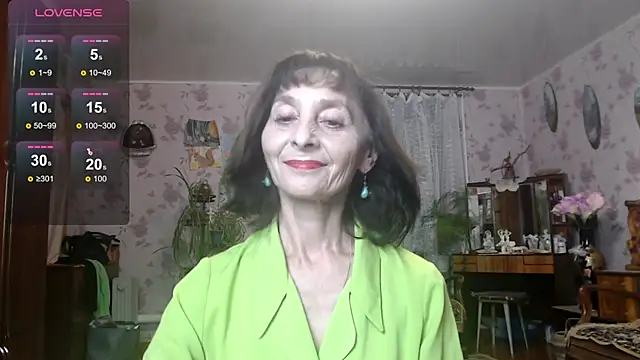 Snapshot of Angelina-Missteria chatting on December 17, 4:46 pm Angelina-Missteria online show from December 17, 4:46 pm