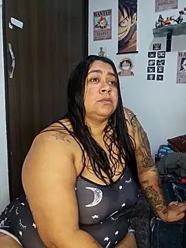 vicky-duarte online show from December 5, 5:42 pm