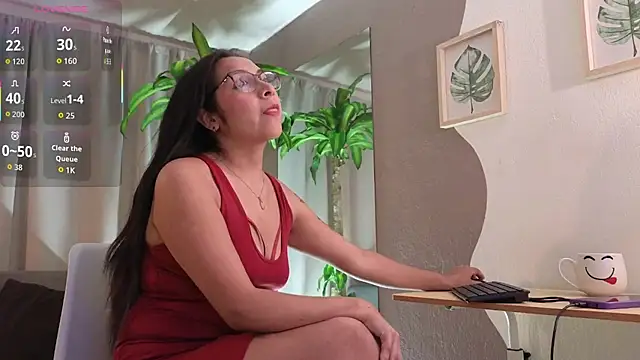 Snapshot of Saly_Moon1 chatting on December 4, 7:22 pm Saly Moon1 online show from December 4, 7:22 pm