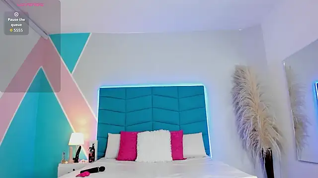 Snapshot of _victoria_collins_ chatting on February 13, 7:54 pm victoria collins online show from February 13, 7:54 pm