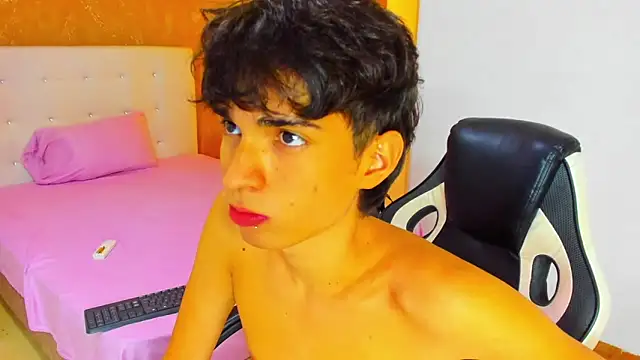 Snapshot of CONNOR_STONNE_ chatting on February 18, 9:22 pm CONNOR STONNE online show from February 18, 9:22 pm