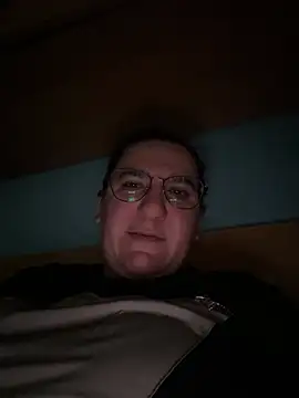 Dana92va online show from April 17, 3:37 pm