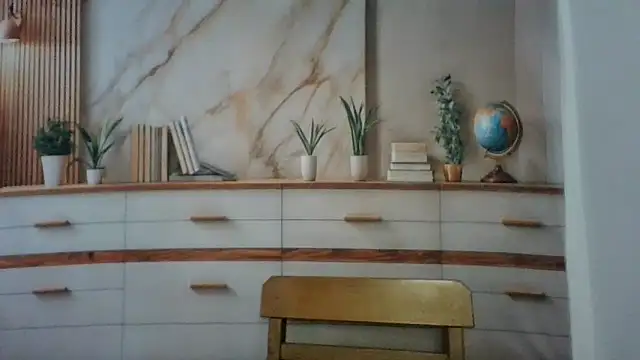 Luna-Hot0802 online show from March 13, 11:50 am