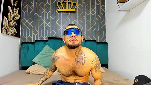 lucky smith1 online show from December 20, 5:53 pm