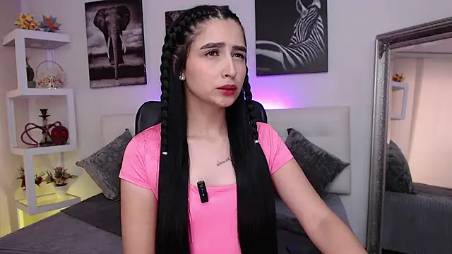 mialiore online show from December 17, 12:44 pm