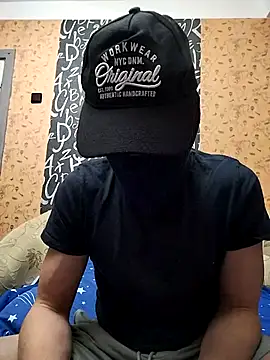 Snapshot of Raf25ik chatting on December 15, 10:25 pm Raf25ik online show from December 15, 10:25 pm