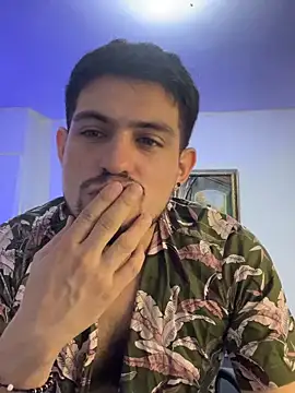 williamsmiiths16 online show from February 14, 4:48 pm