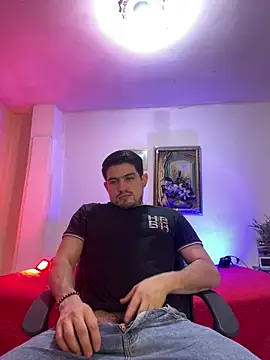 williamsmiiths16 online show from February 24, 12:58 pm