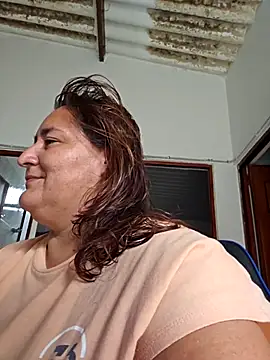 Snapshot of VioletBruces chatting on April 5, 8:28 pm VioletBruces online show from April 5, 8:28 pm