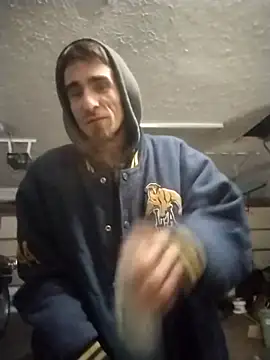 Snapshot of bigjohnson2914 chatting on December 15, 4:00 pm bigjohnson2914 online show from December 15, 4:00 pm