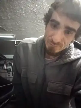 Snapshot of bigjohnson2914 chatting on December 23, 7:28 am bigjohnson2914 online show from December 23, 7:28 am