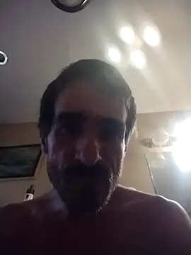 bigjohnson2914 online show from June 25, 9:41 pm
