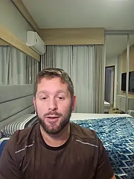 Snapshot of RipMyUnderwear chatting on January 5, 5:27 pm RipMyUnderwear online show from January 5, 5:27 pm