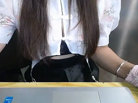 maian love online show from March 8, 7:28 pm