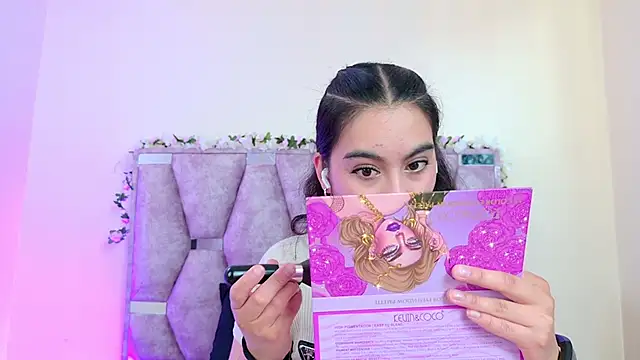 iris and damian online show from March 15, 5:19 pm