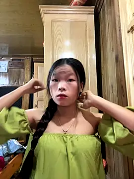 Heni-a online show from December 17, 7:03 am