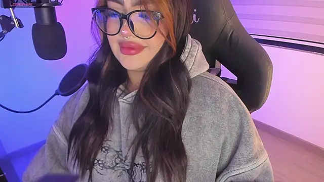 asheryn online show from February 4, 1:22 am