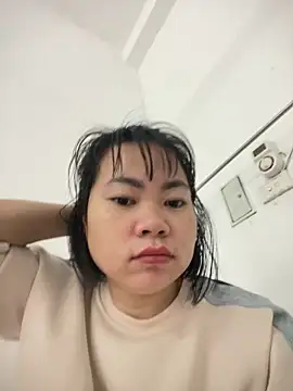 Snapshot of Chew_candy chatting on December 16, 1:54 am Chew candy online show from December 16, 1:54 am