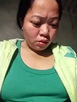 Snapshot of AlilaK2 chatting on December 13, 9:20 pm AlilaK2 online show from December 13, 9:20 pm