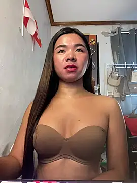 Snapshot of voganmarie chatting on June 24, 2:49 pm voganmarie online show from June 24, 2:49 pm