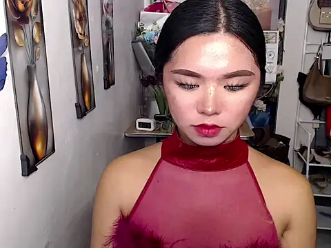Snapshot of voganmarie chatting on July 4, 6:19 am voganmarie online show from July 4, 6:19 am
