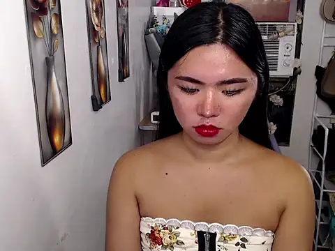 Snapshot of voganmarie chatting on July 5, 4:47 pm voganmarie online show from July 5, 4:47 pm
