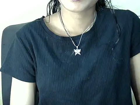 Snapshot of Shab_M chatting on February 15, 5:37 am Shab M online show from February 15, 5:37 am