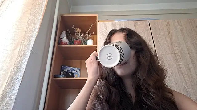 KellyKelik online show from February 9, 9:13 am