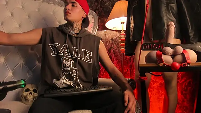 AlecBanne online show from March 2, 11:44 pm