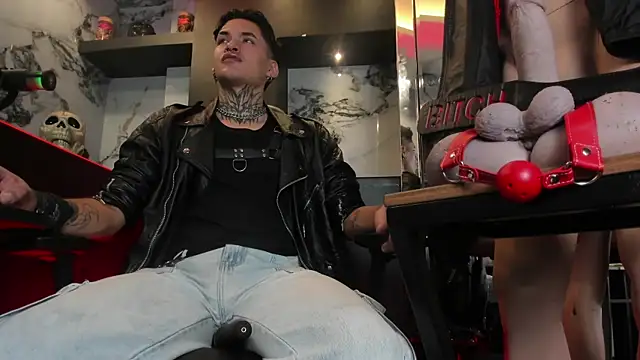 AlecBanne online show from April 11, 10:58 pm