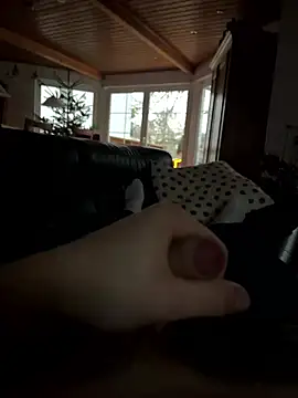 Snapshot of hannes256102 chatting on January 14, 3:17 pm hannes256102 online show from January 14, 3:17 pm