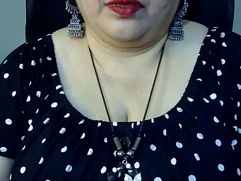 Snapshot of Soniya_Sha chatting on February 17, 7:09 pm Soniya Sha online show from February 17, 7:09 pm