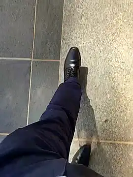 boyfromMum bai online show from April 14, 9:37 am