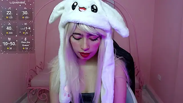 Snapshot of Mia_rousse_x chatting on December 21, 1:07 pm Mia rousse x online show from December 21, 1:07 pm