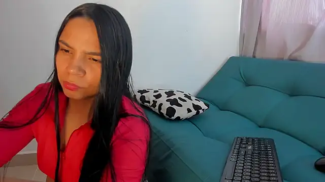 Snapshot of Nanny_11 chatting on December 17, 8:26 pm Nanny 11 online show from December 17, 8:26 pm