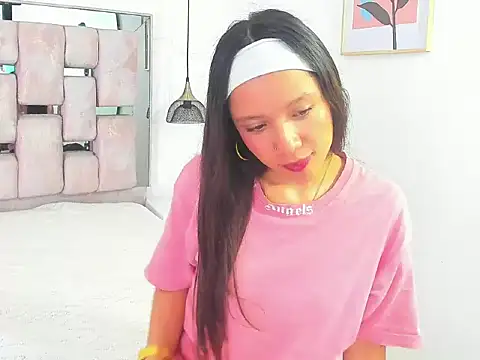 Hannah stuart online show from February 20, 2:17 pm