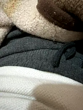 Snapshot of riballll9 chatting on December 16, 4:39 am riballll9 online show from December 16, 4:39 am