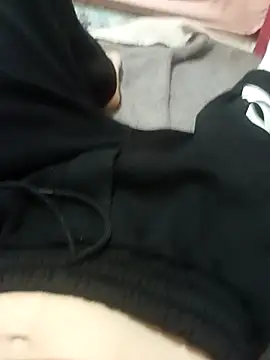 Snapshot of riballll9 chatting on February 8, 5:44 am riballll9 online show from February 8, 5:44 am