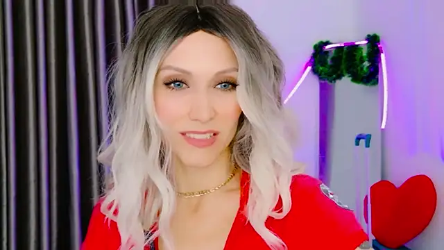 betty xoxoo online show from February 1, 11:53 am