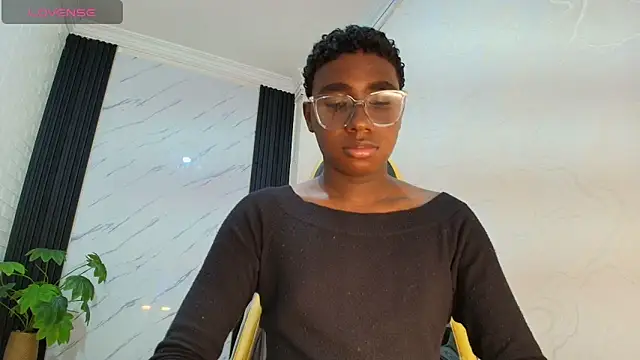 Snapshot of teylor_lovee chatting on February 12, 8:48 pm teylor lovee online show from February 12, 8:48 pm