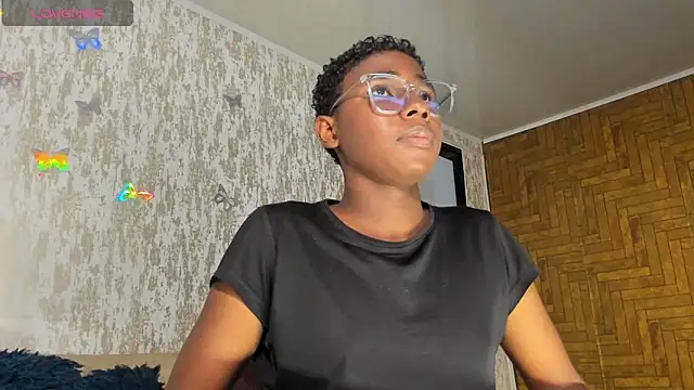 Snapshot of teylor_lovee chatting on February 18, 9:11 pm teylor lovee online show from February 18, 9:11 pm